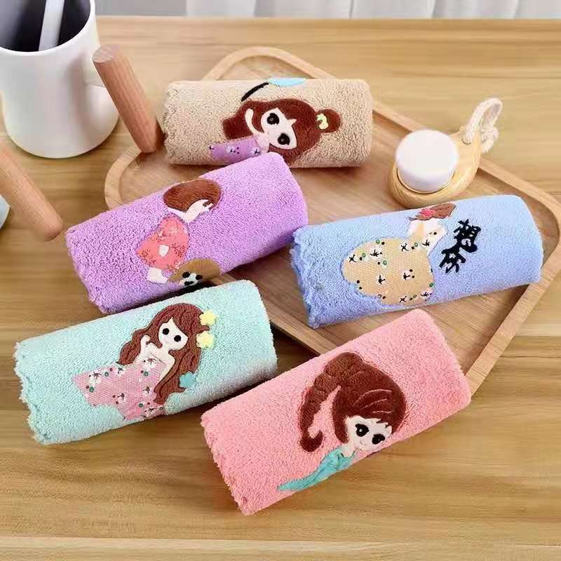 لا يمكن للرسوم الكرتونية التي تحمل منشفة المرجانيات الجانبية أن تمتص الماء Item Picture