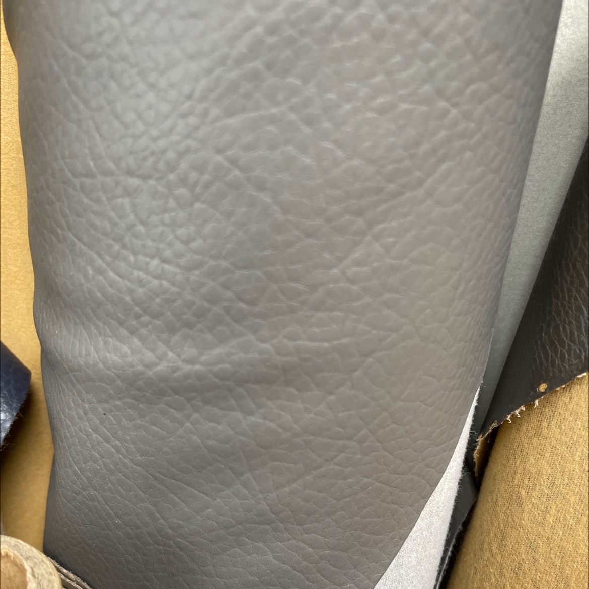 Large lychee-patterned leather fabric, leather sofa, leather belt, accessories, grey dlz032 Specification image
