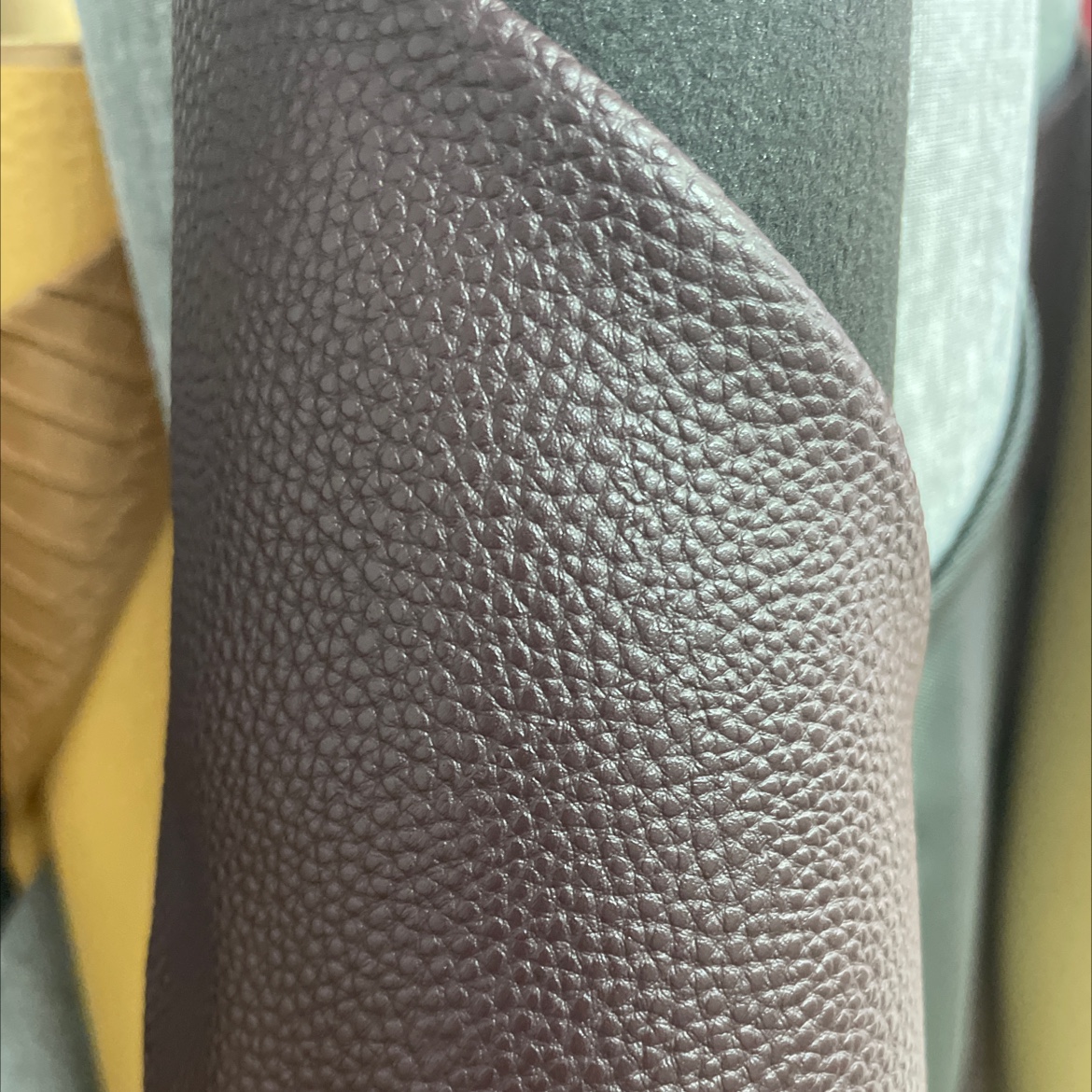 Classic lychee-patterned leather fabric, leather bags, sofa belts, accessories, dark brown jdlz002 Application Scenario