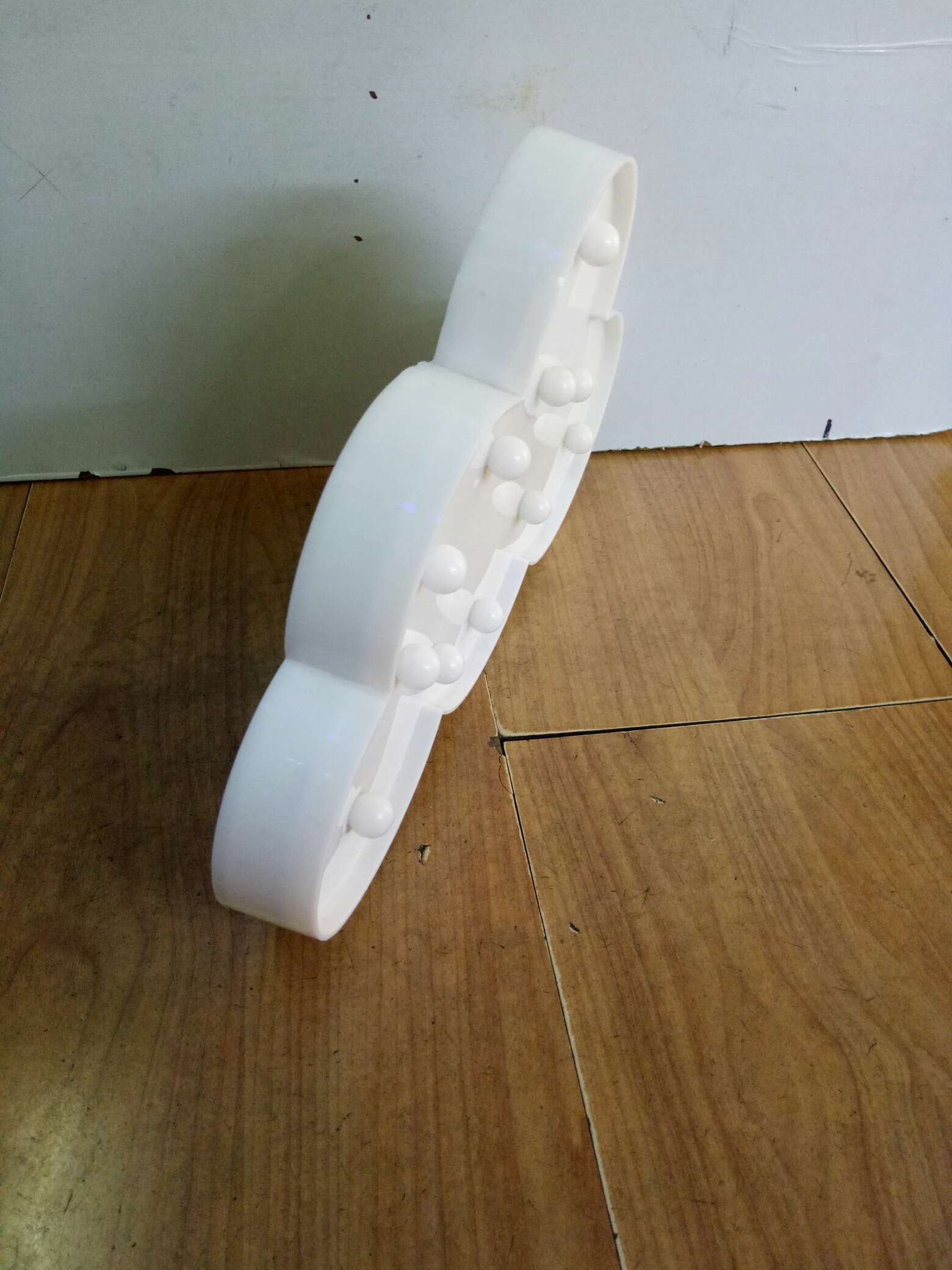 غيوم وردية مصابيح بلاستيكية 050. Item Picture