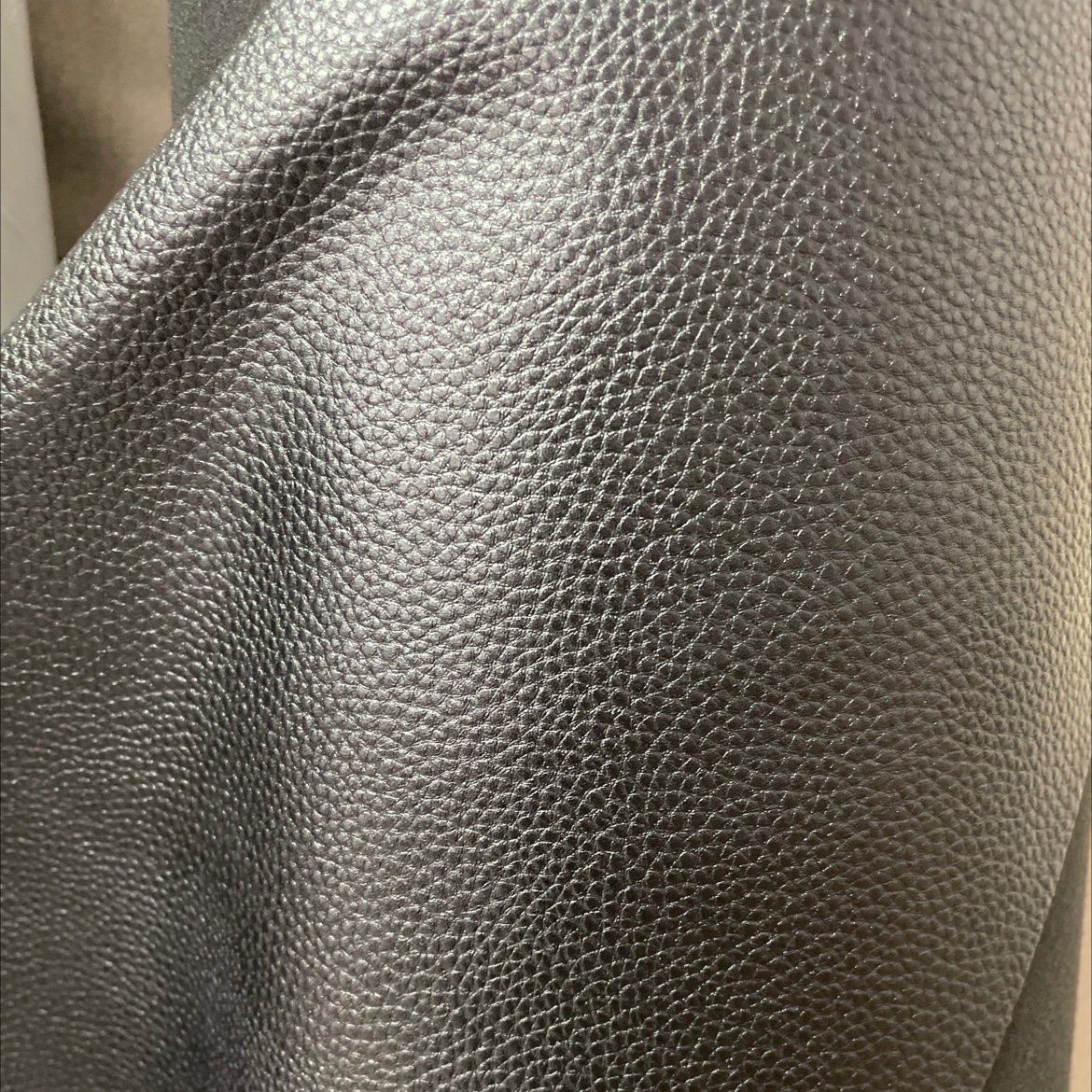 Classic lychee-patterned leather fabric, leather bags, sofa belts, accessories, black jdlz001 Application Scenario