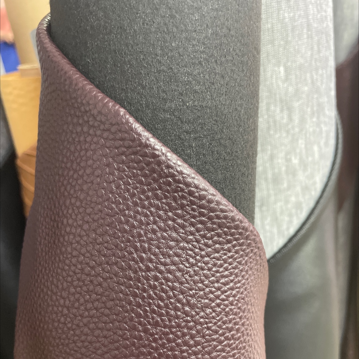 Classic lychee-patterned leather fabric, leather bags, sofa belts, accessories, dark brown jdlz002 details Picture