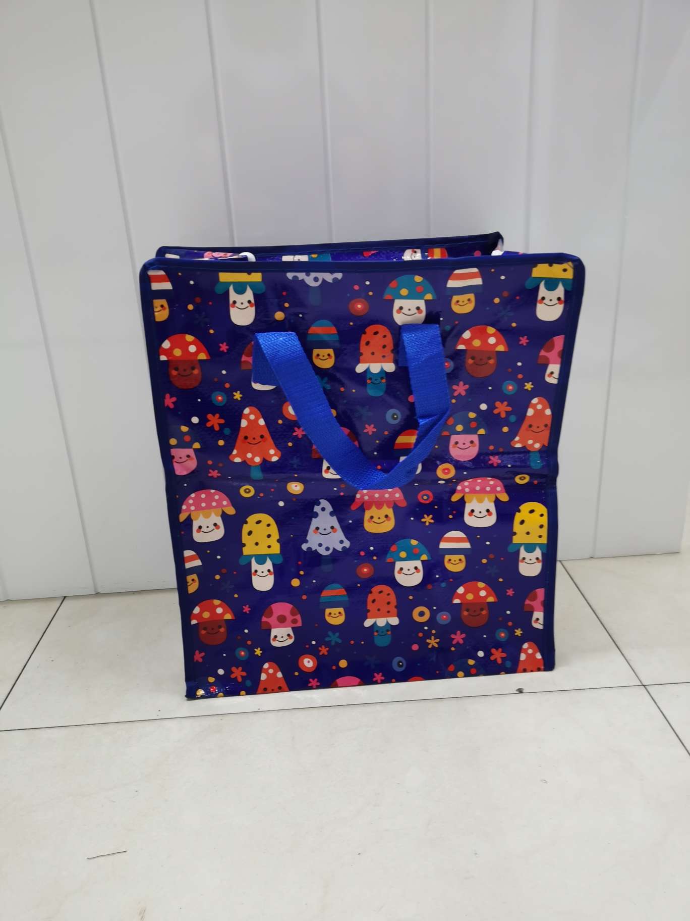 The original manufacturer offers a wide variety of patterns. You can freely choose woven bags, luggage bags, clothes storage bags, and waterproof cotton quilt storage bags for home storage. These are your ideal choices detail image 1
