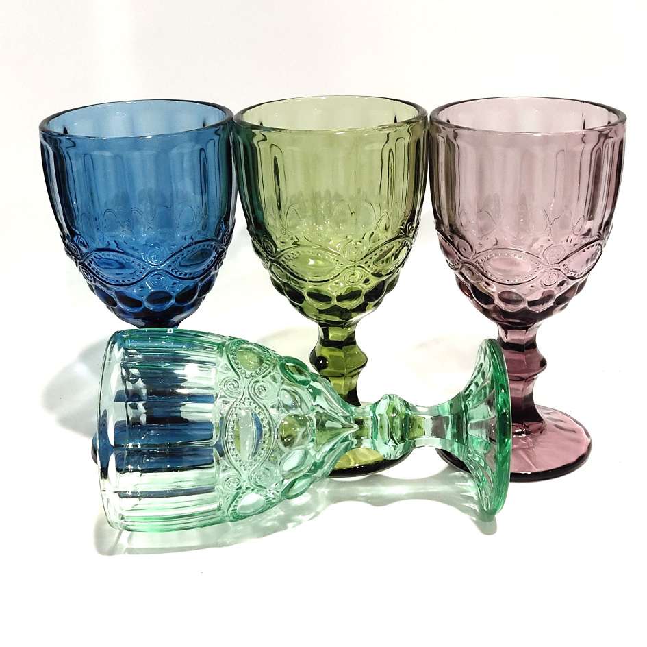 Factory direct sales of creative high-end European retro snake-patterned relief glass cups, wine glasses, juice cups and colorful tall glasses detail image 1
