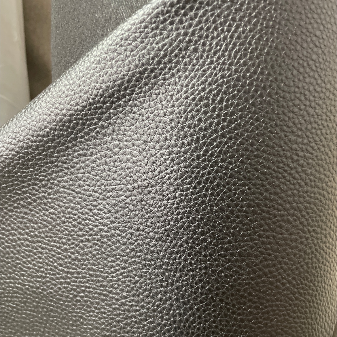 Classic lychee-patterned leather fabric, leather bags, sofa belts, accessories, black jdlz001