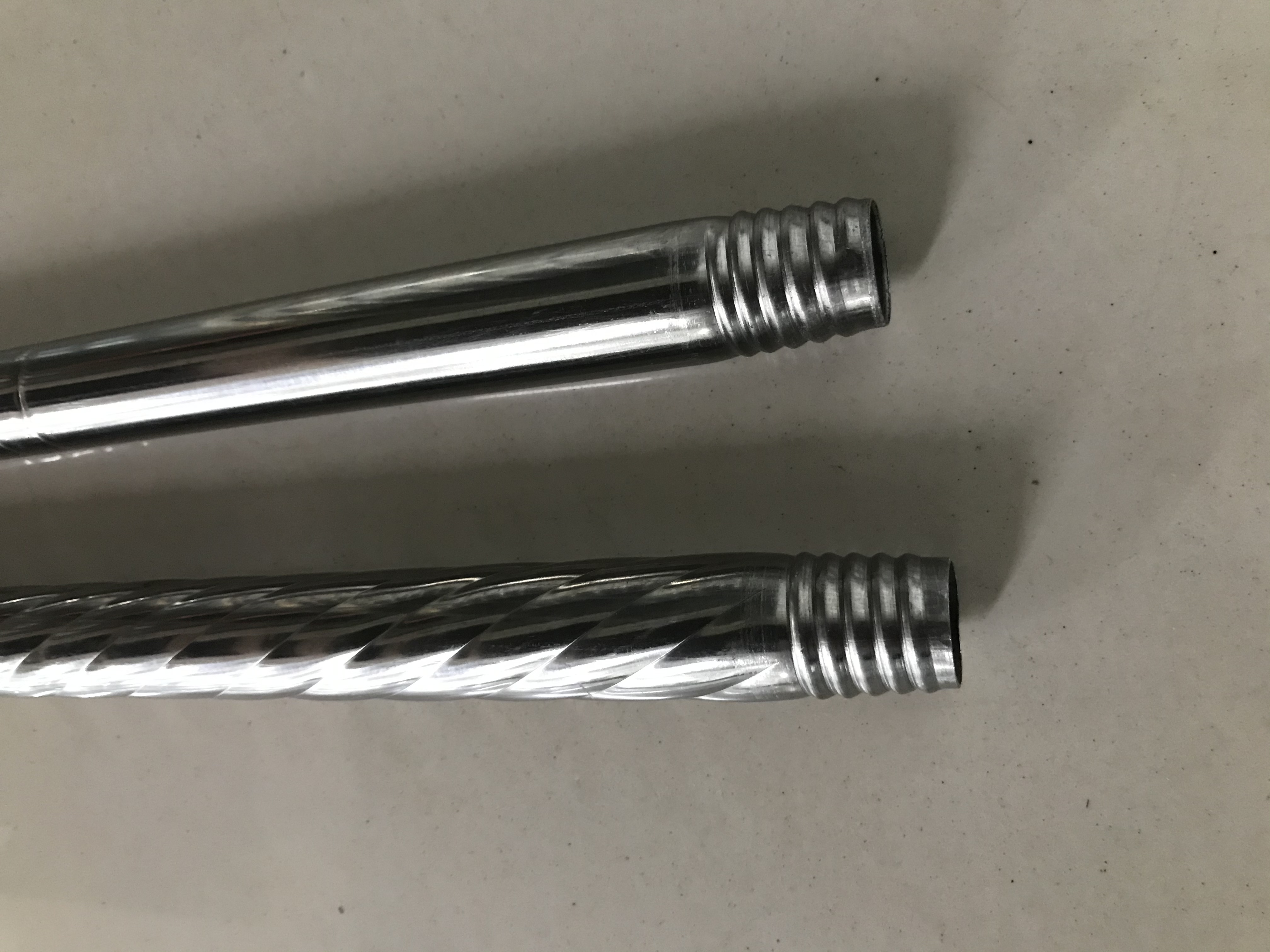 Wholesale Stainless Steel Rod Steel Thread Head Steel Handle Broom Rod Mop Rod 2 Meters Telescopic Stainless Steel Rod details Picture