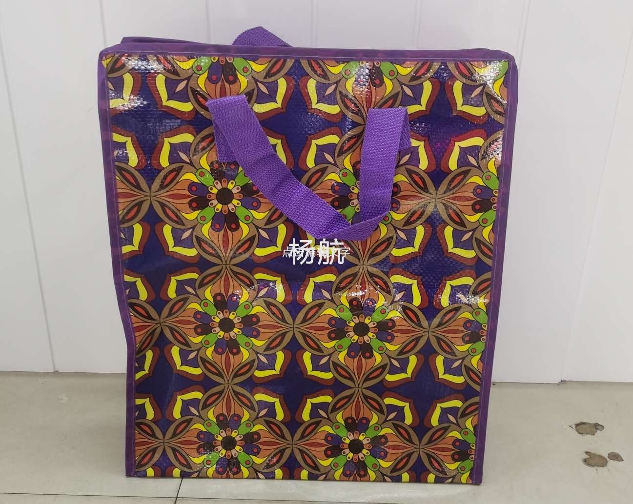 The original manufacturer offers a wide variety of patterns. You can freely choose woven bags, luggage bags, clothes storage bags, and waterproof cotton quilt storage bags for home storage. These are your ideal choices Item Picture