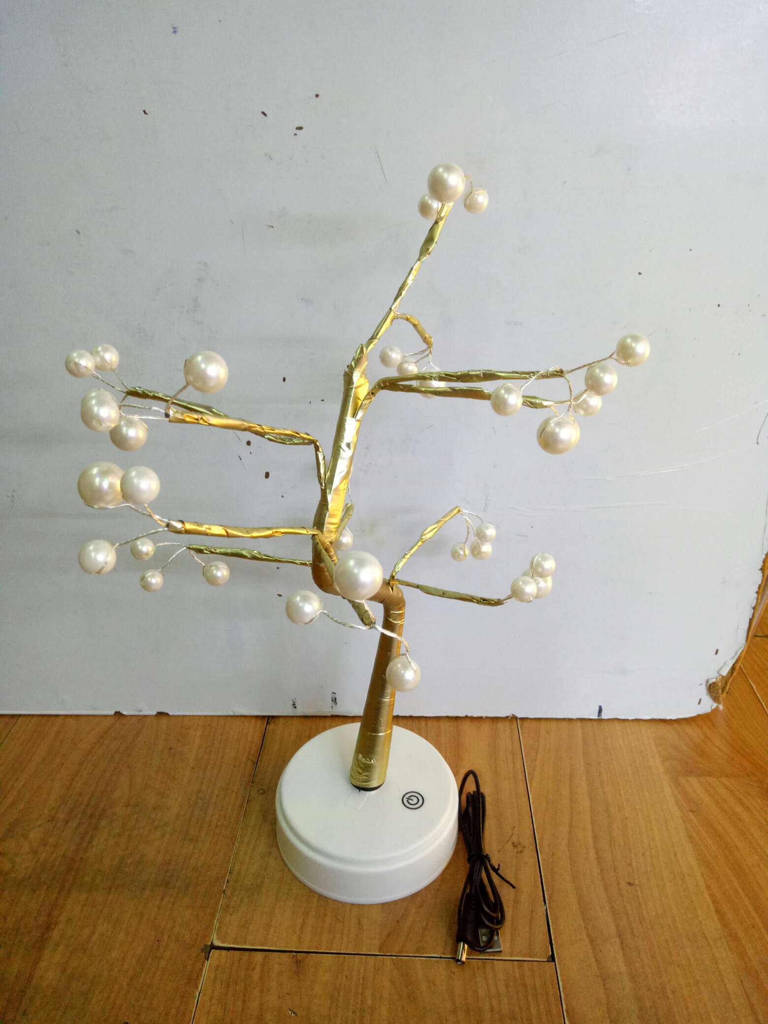 شجرة اللؤلؤ الذهبية 36LED Item Picture