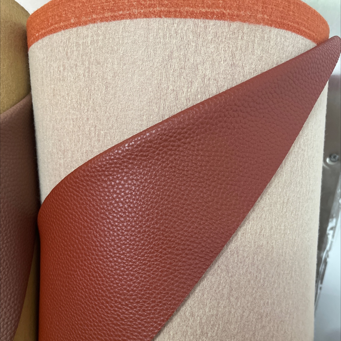 Classic lychee-patterned leather fabric, leather bags, sofa belts, accessories, reddish-brown jdlz004 details Picture