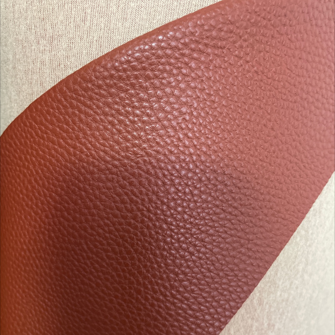 Classic lychee-patterned leather fabric, leather bags, sofa belts, accessories, reddish-brown jdlz004