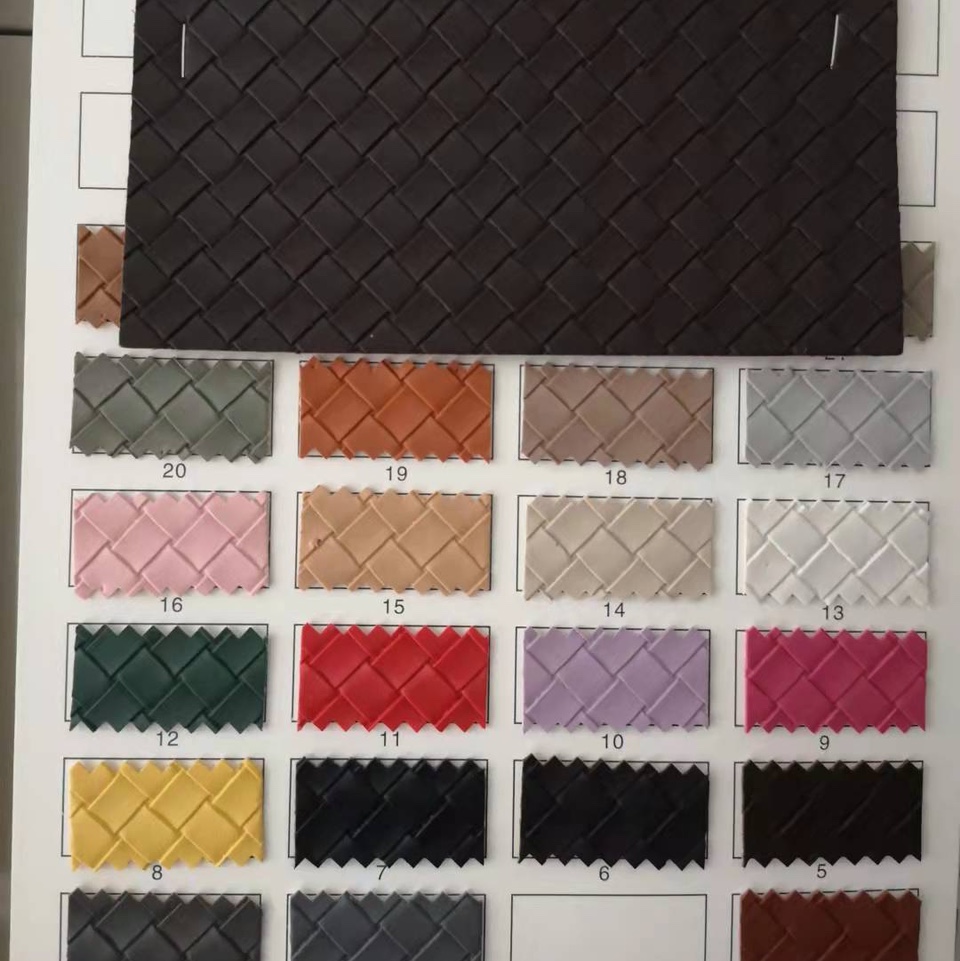Environmental Protection 004 large stock of high, medium and low-grade leather fabric factory direct sales. Hot sales of large stock of high, medium and low-grade bags