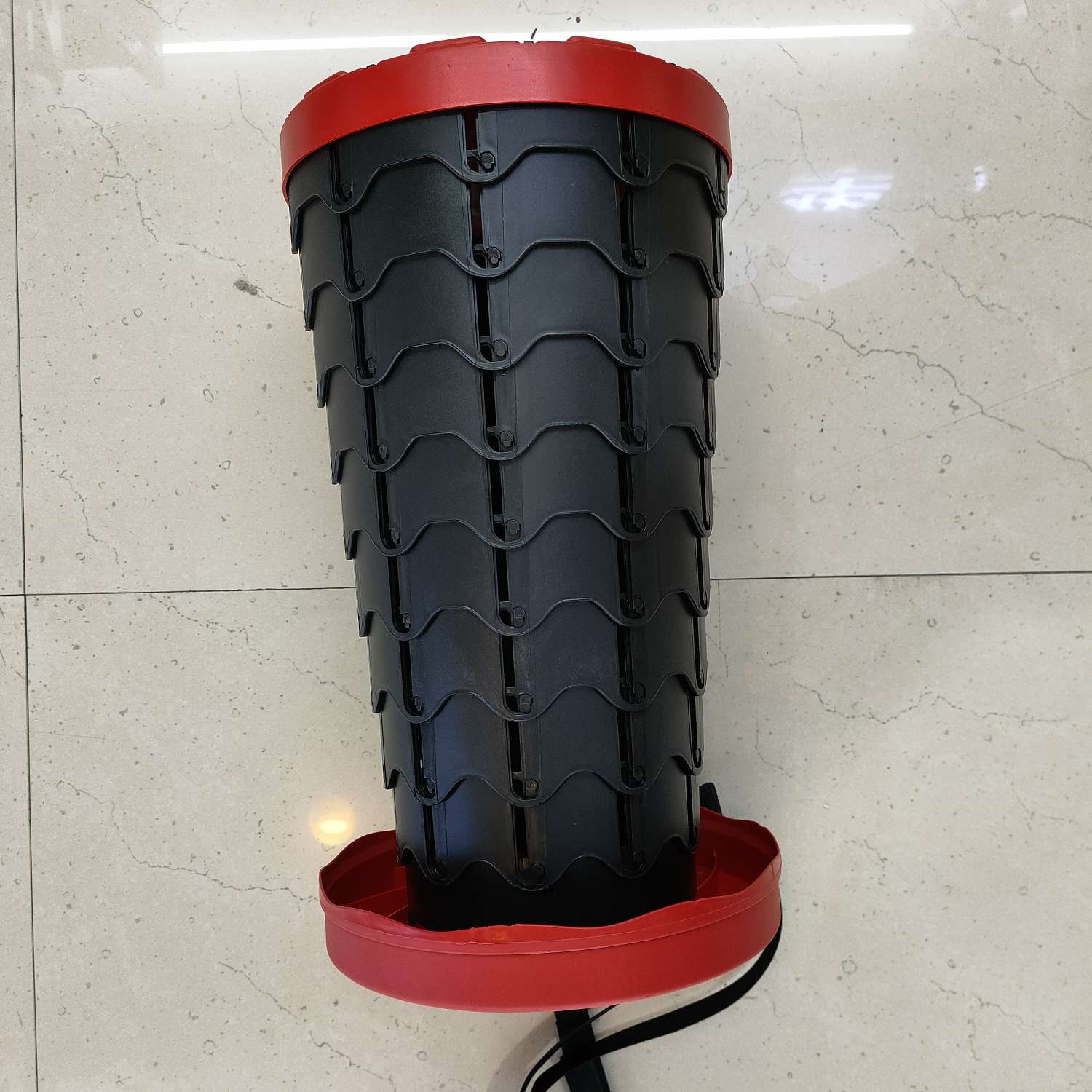 铭华家具厂塑料伸缩凳魔法凳户外便携折叠凳钓鱼凳圆形背包收纳凳详情图4