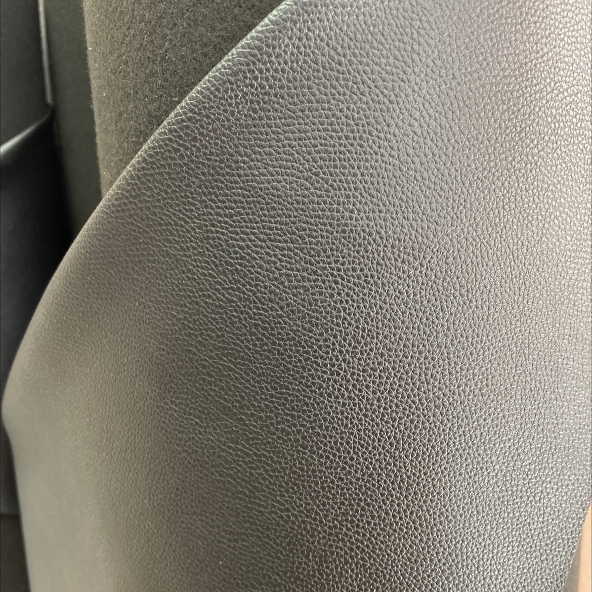 Mini lychee leather fabric, leather bags, sofa belts, soft furnishings, stationery, black mnlz001 Application Scenario