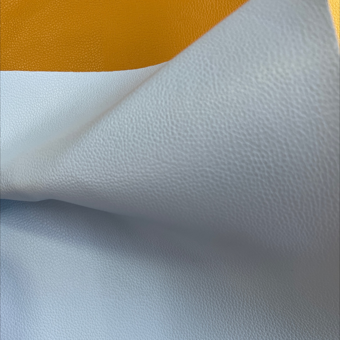 Mini lychee leather fabric, leather bags, sofa belts, soft furnishings, stationery, sky blue mnlz020 Application Scenario