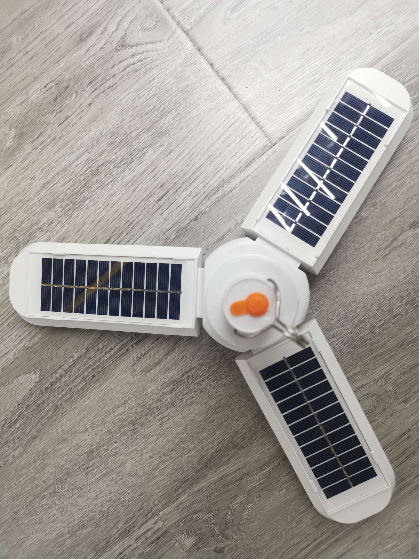 三叶太阳能充电灯 details Picture