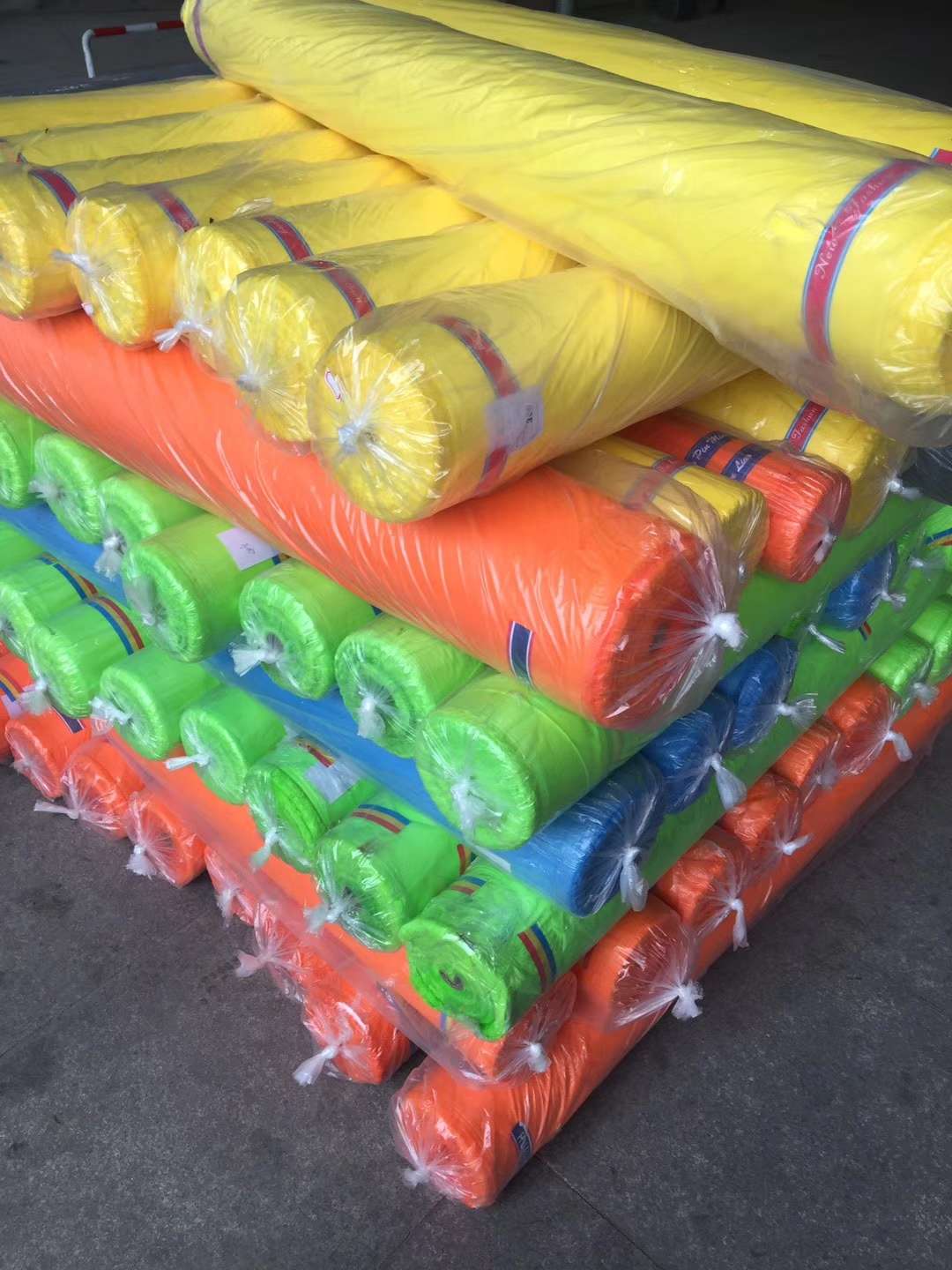 Factory direct sales, hot sales across the entire network, large quantities in stock, 190T life jackets, life buoy fabric, twill fabric, home makeup bags, storage, travel sets, bags, shoes, bags and other fabrics Item Picture