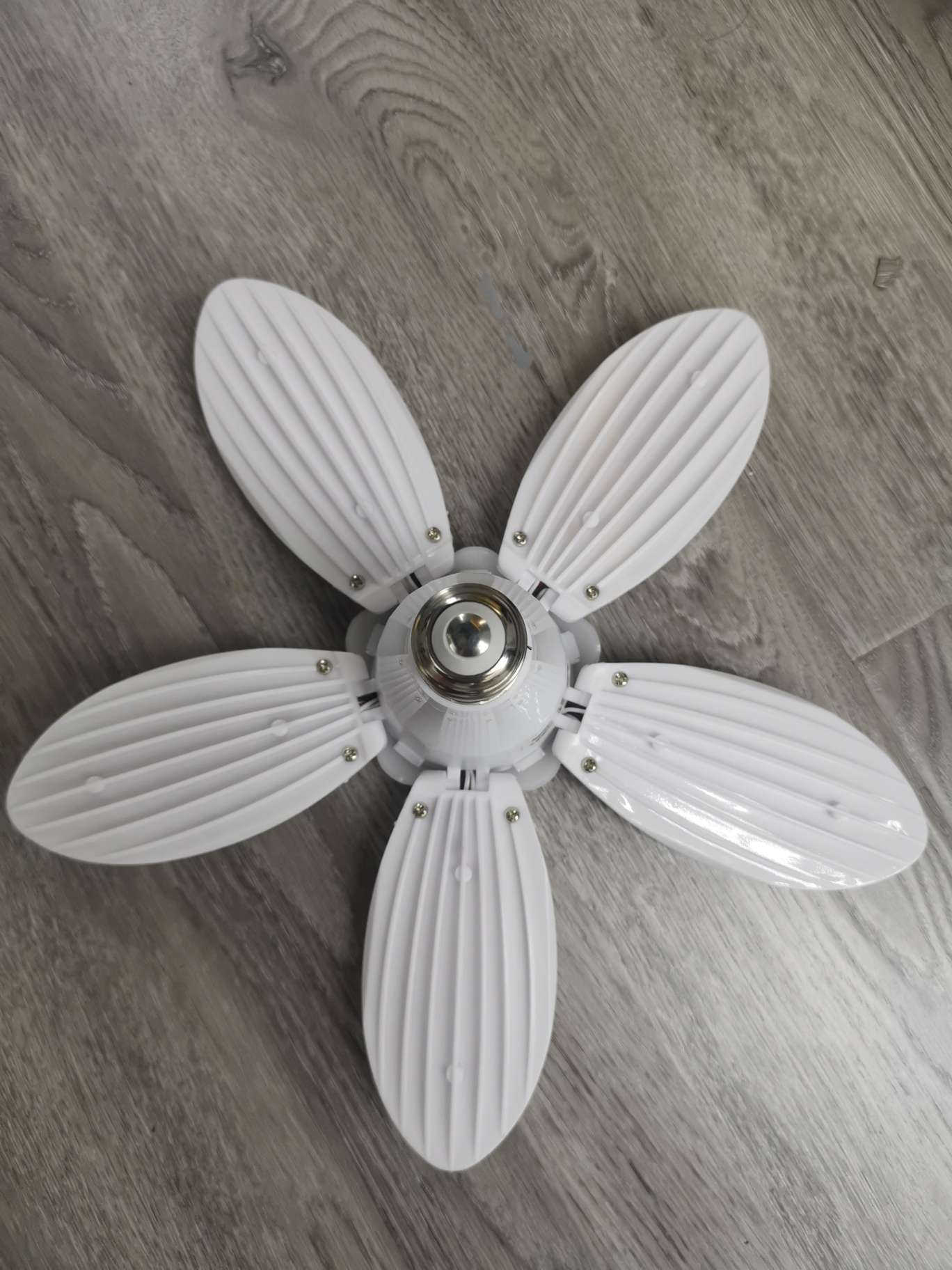 45W 五叶七彩蓝牙灯 details Picture