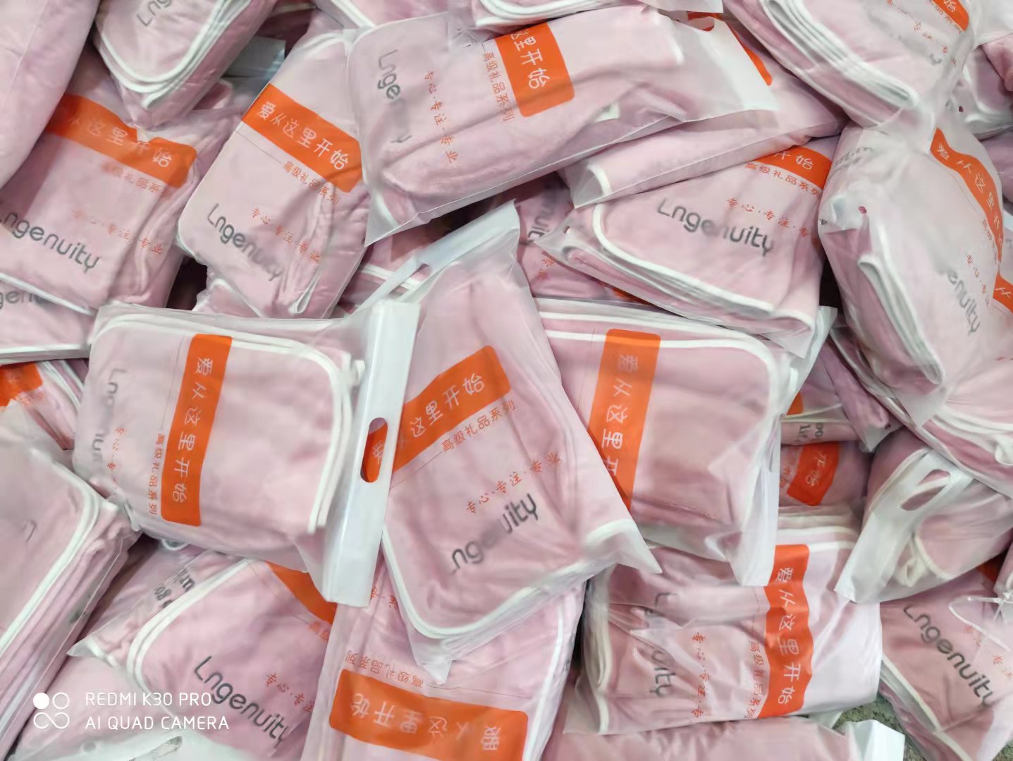 Three-piece set of bath skirt, bath cap, towel with embroidered words, women's absorbent bath towel, home life store, high-quality coral fleece cover towel detail image 12