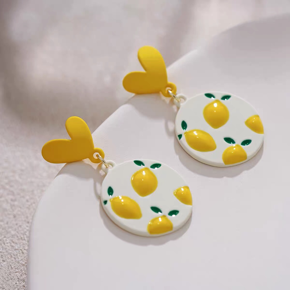 Fresh yellow lemon stud earrings, heart-shaped sweet girl earrings, new Jaya steel jewelry