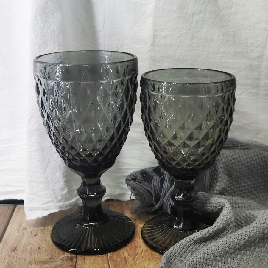 厂家直销创意高端欧式复古浮雕玻璃杯，红酒杯，果汁杯彩色高脚杯详情6