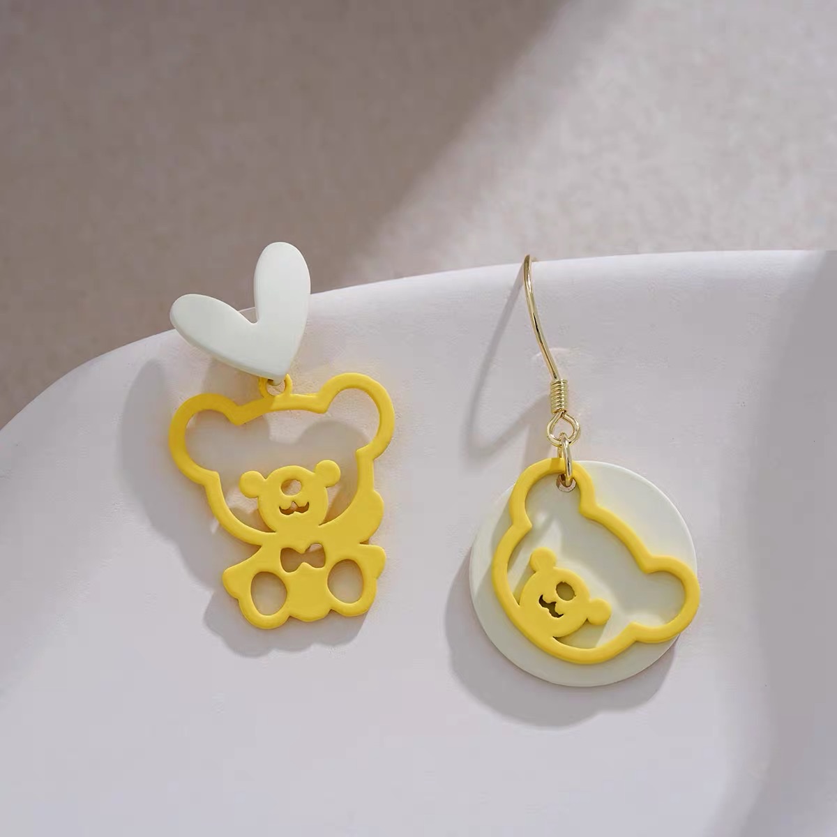 Little Bear stud earrings, a niche design, gentle earrings, cute summer earrings for women, and exquisite Jieya steel jewelry detail image 1