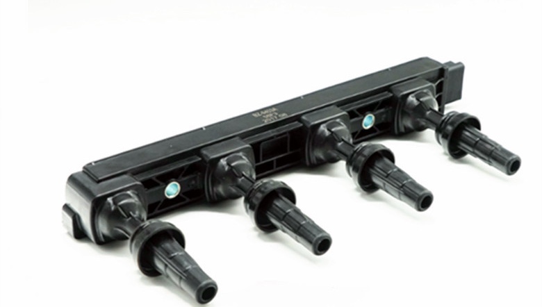 Ignition coil 9800251580 is suitable for Peugeot cars detail image 3
