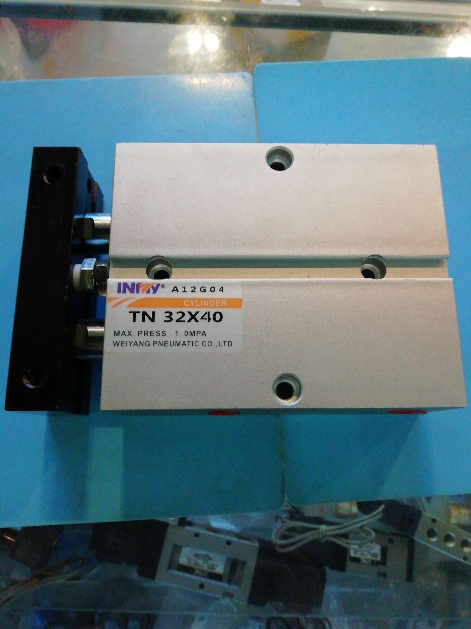 Double-rod cylinder TN32X40 detail image 1