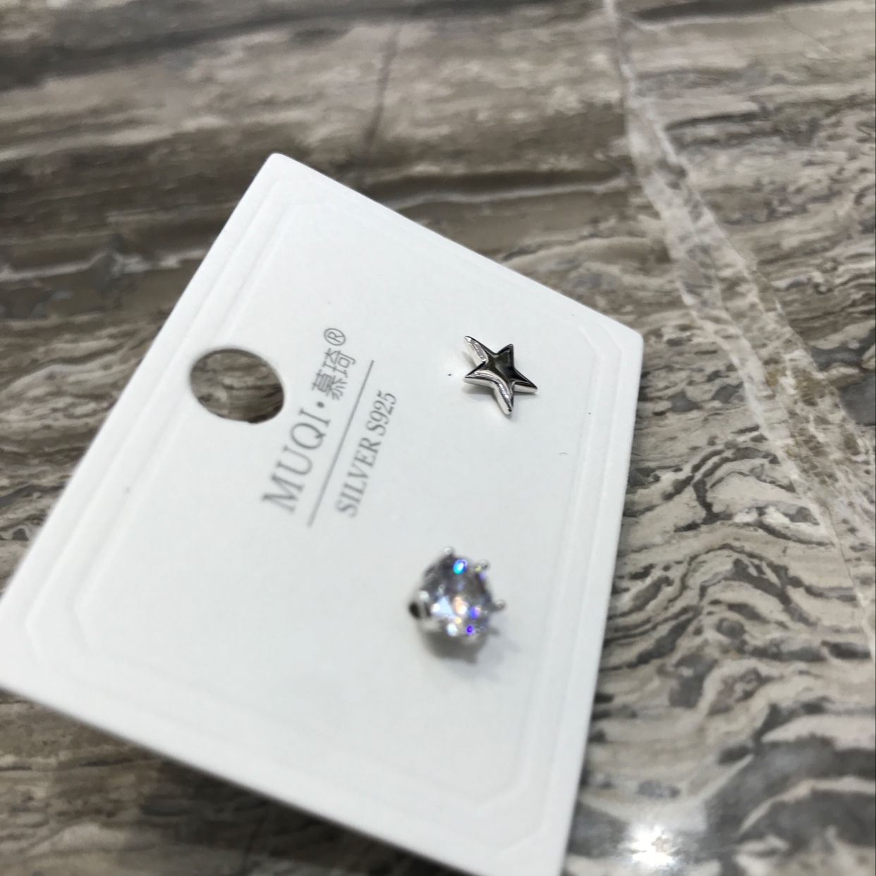 Zircon ➕ five-pointed star Specification image