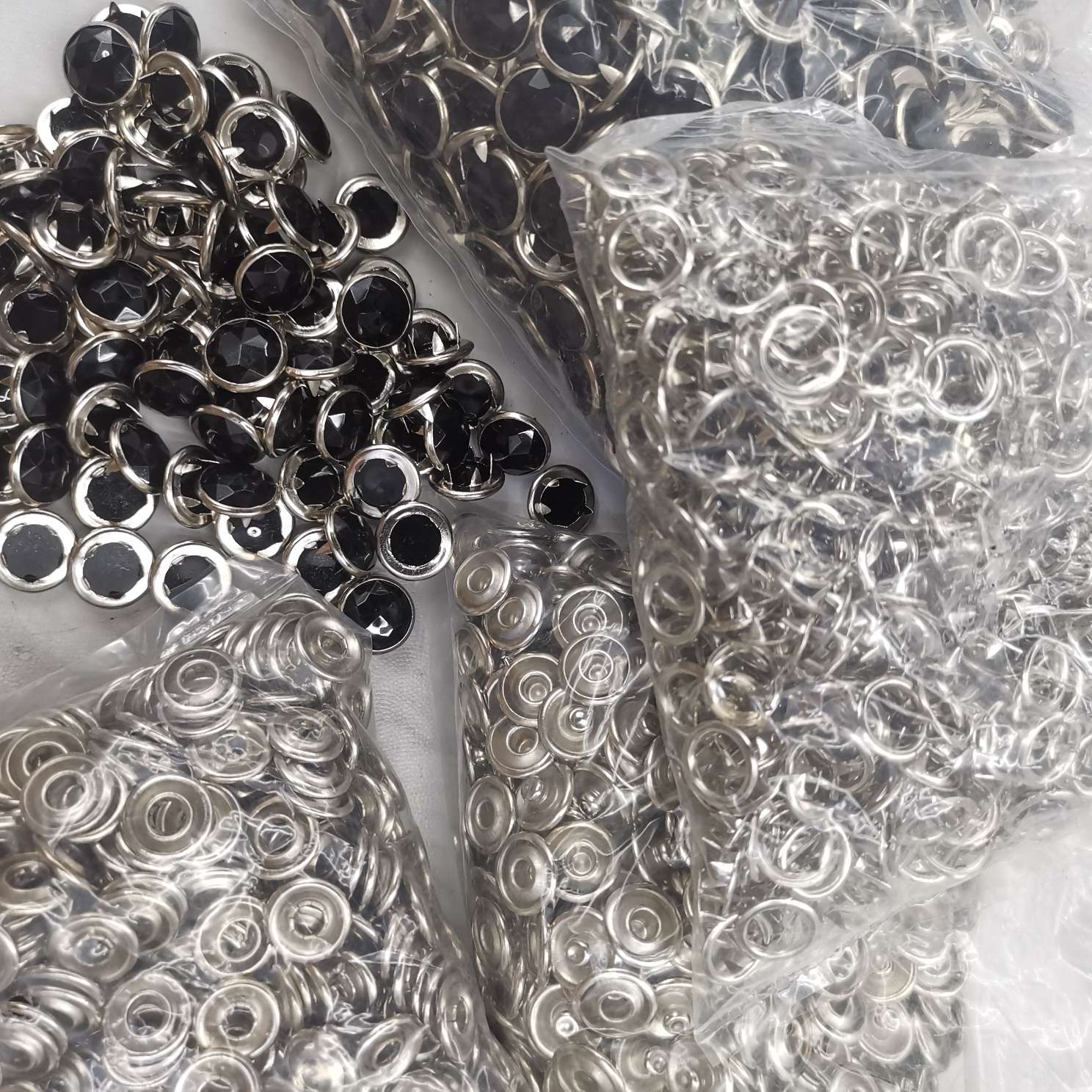 黑色五爪扣产品图