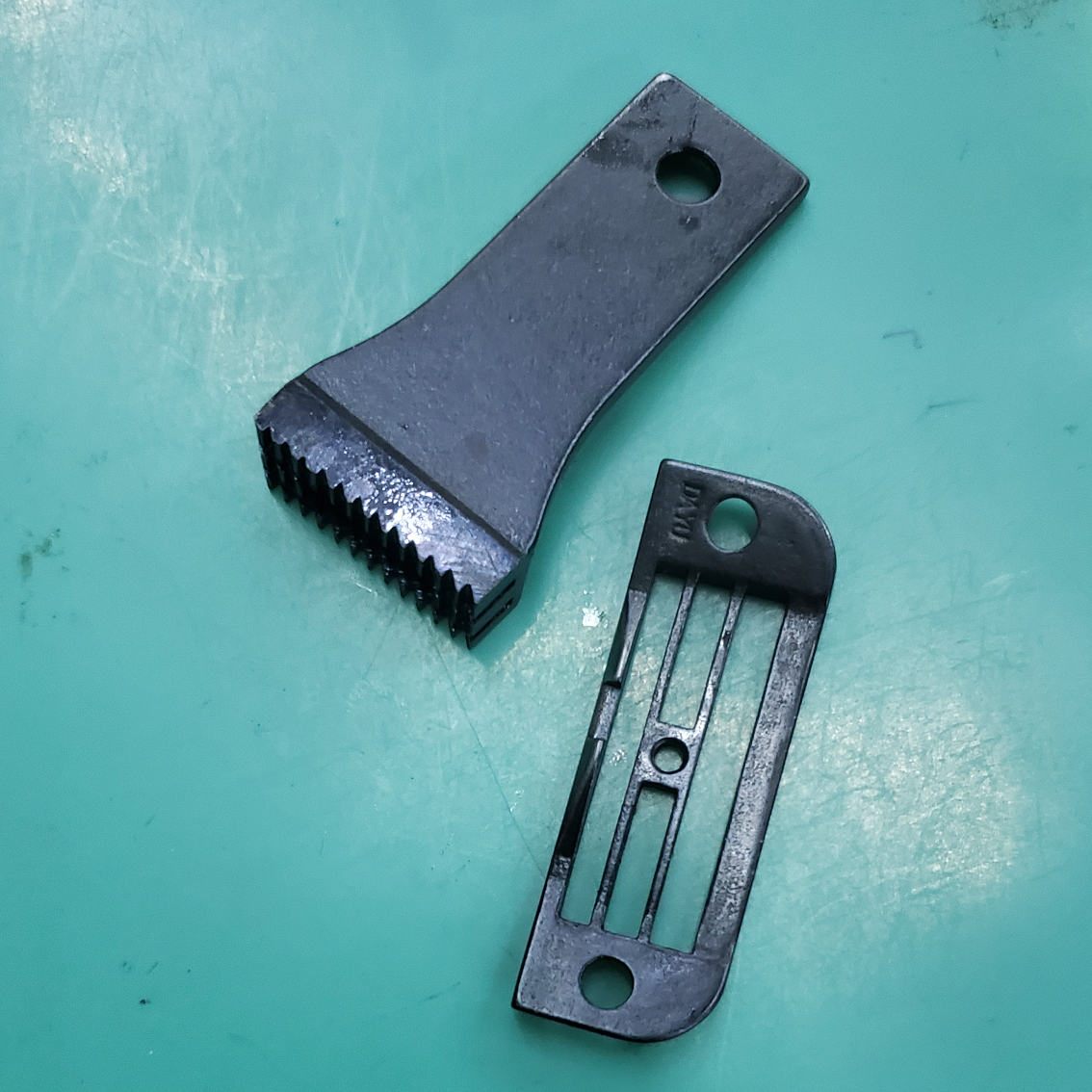 810 high car cuatro filas de agujas gruesas con dientes