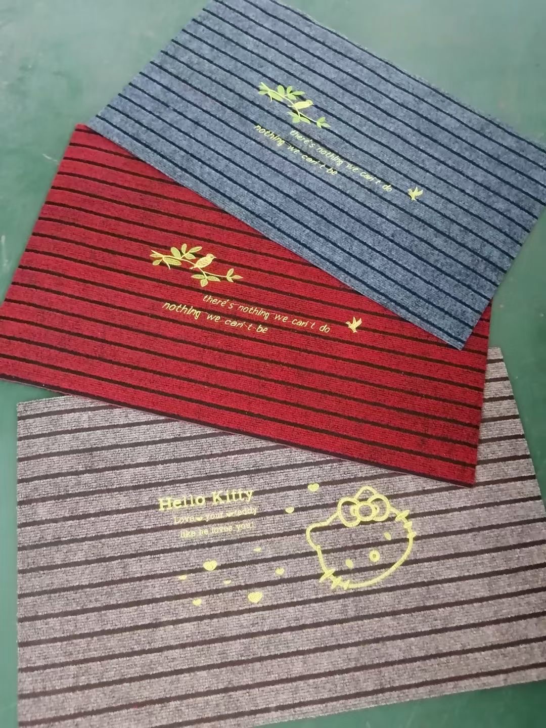 40*60cm 条形绣花垫产品图