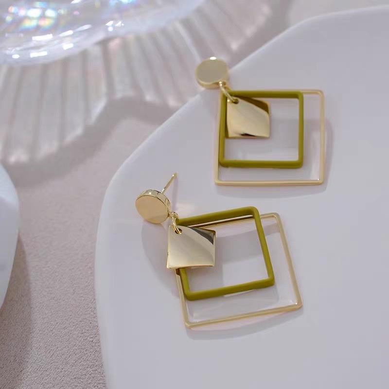 Retro square long personalized stud earrings, women's diamond-shaped earrings, new trendy Jieya steel jewelry details Picture