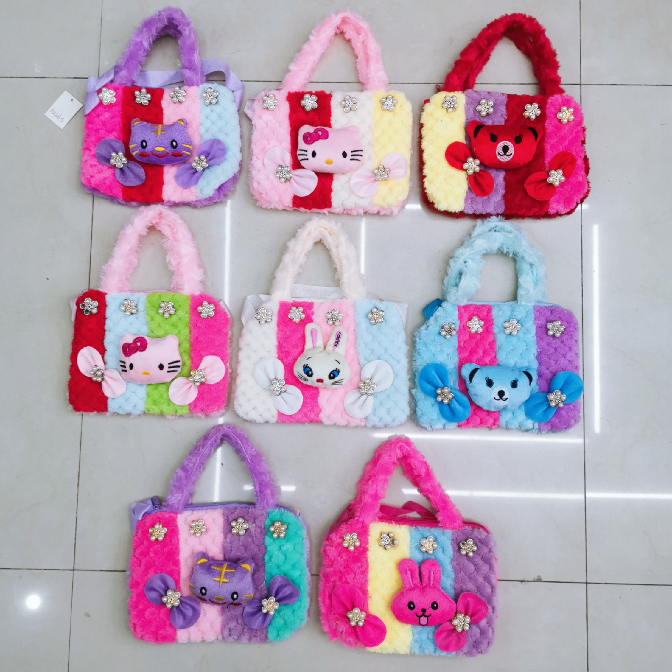 Pearl Flower cartoon bag Plush small bag Children's patchwork crossbody handbag thumbnail