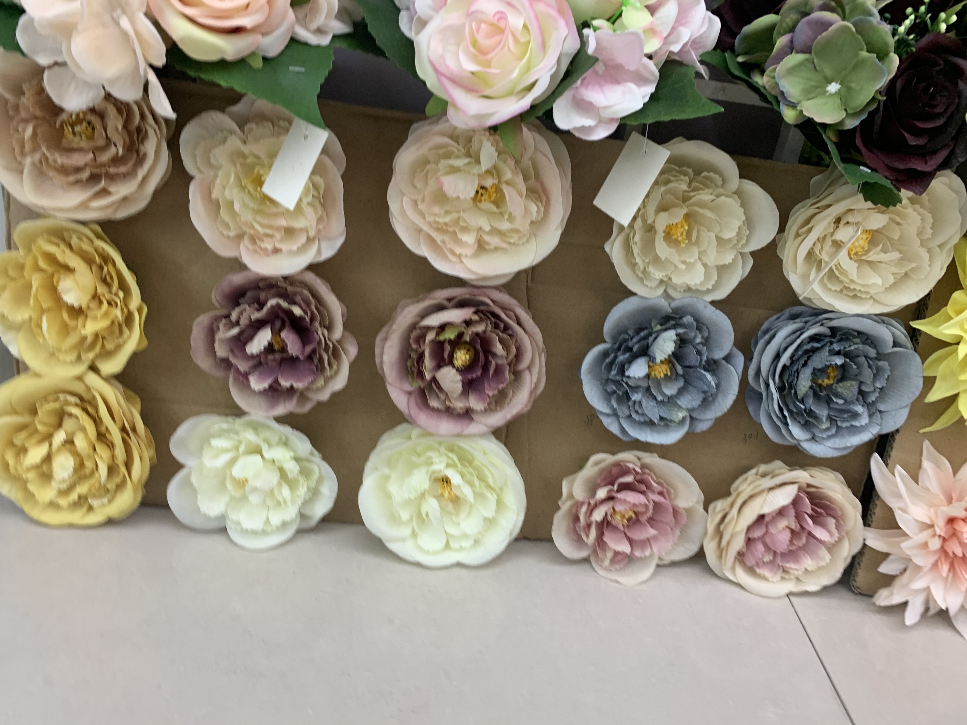 Artificial flowers, artificial plants, garden flower accessories, photo props, flower heads 12222 Application Scenario