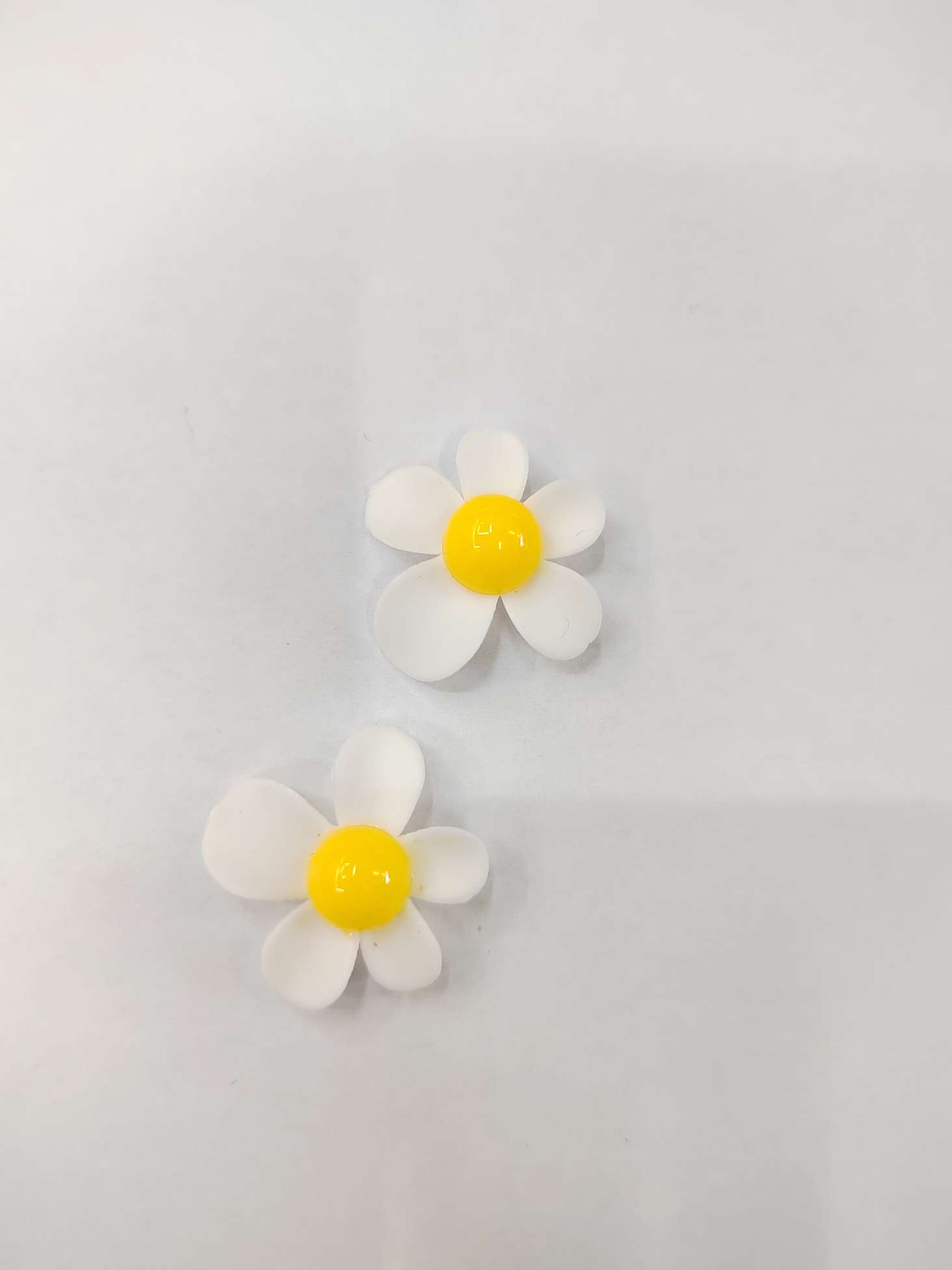 小花pvc五花瓣小花鞋花白底实物图