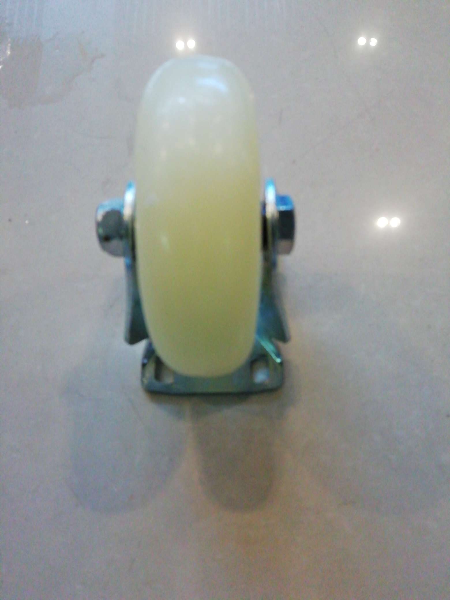 4-inch medium-sized Jiale white nylon oriented wheels detail image 2