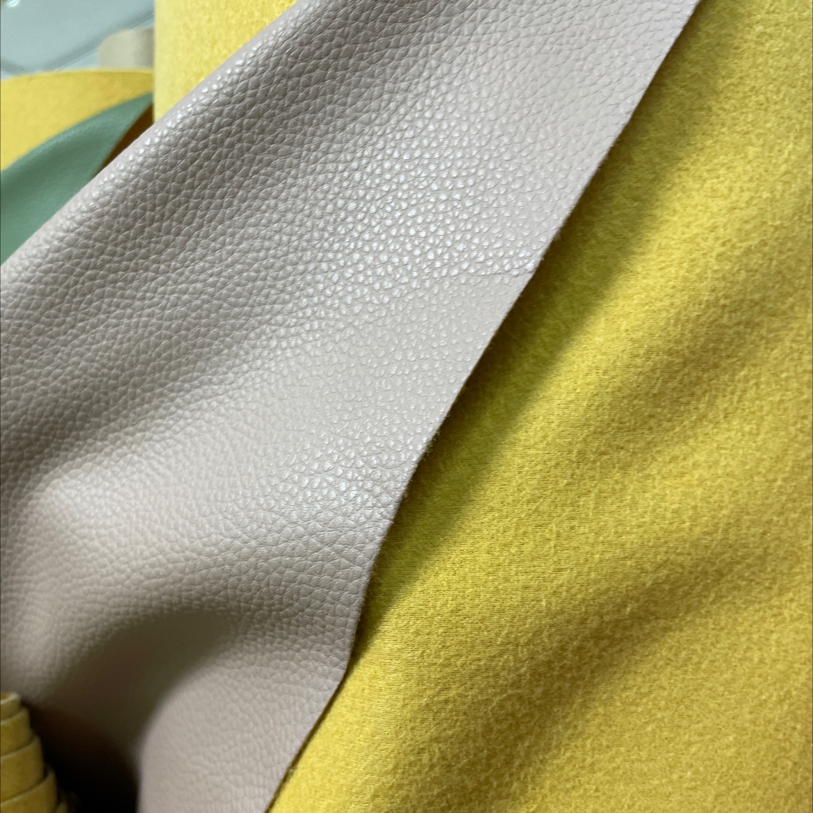 Four Seasons Lychee leather fabric, leather bags, sofas, accessories, soft furnishings, belts, dark flesh color sjlz011 details Picture