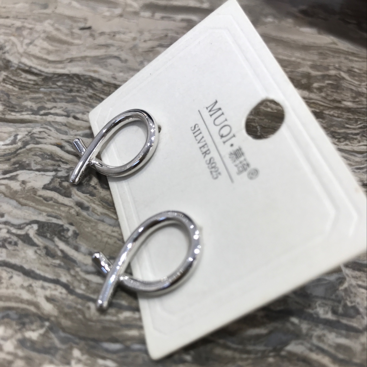 Cross details Picture