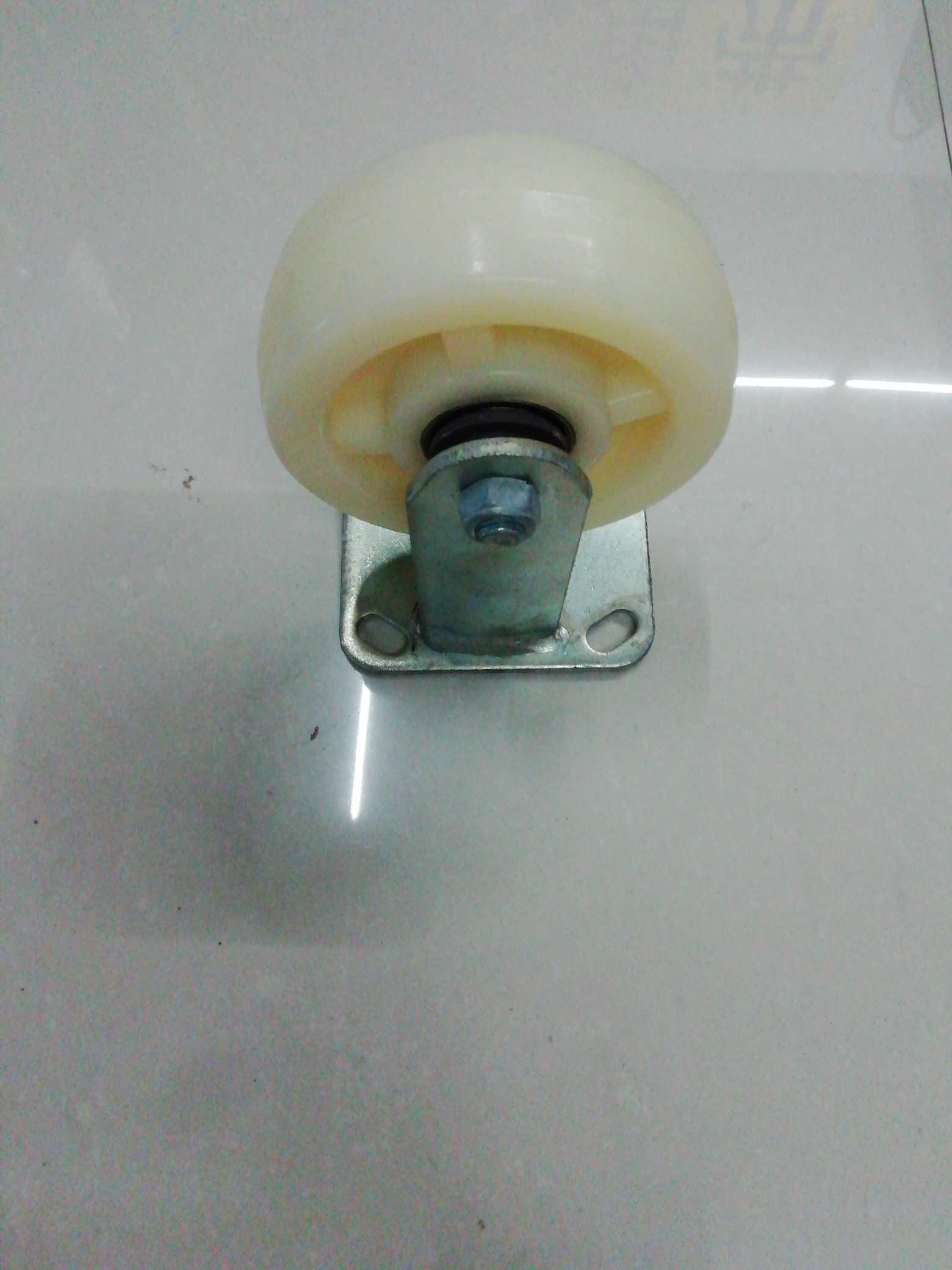 Jiale 5-inch heavy-duty white nylon directional wheels detail image 3
