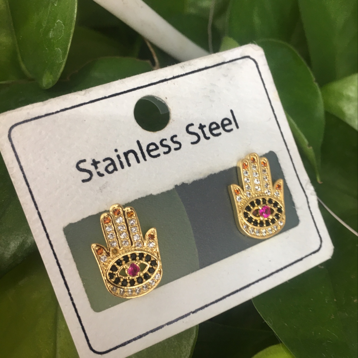 Zircon inlaid stud earrings, earrings, necklaces, direct sales and wholesale from the original manufacturer. The first choice for Kuaishou Live streaming and Douyin.