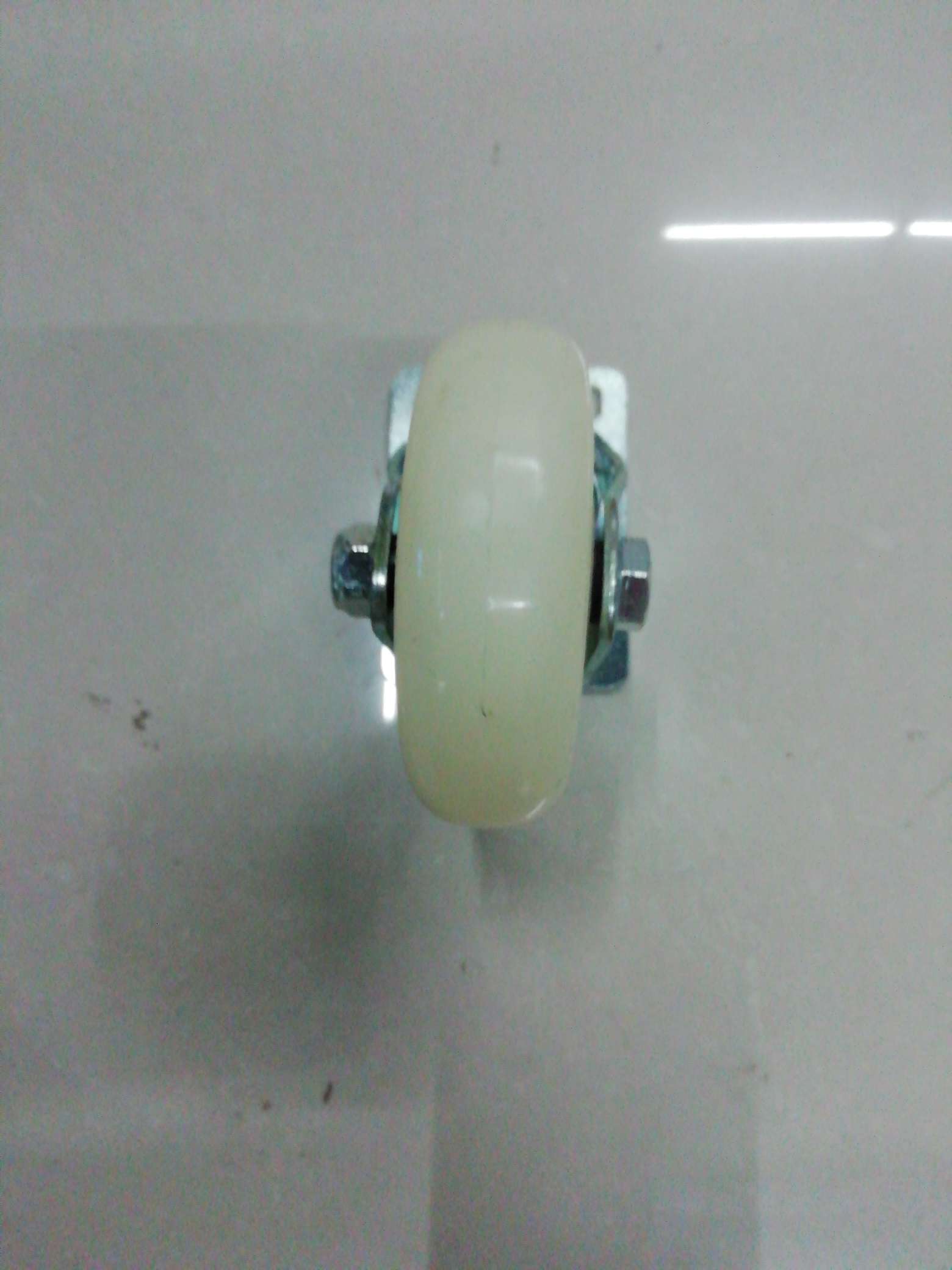 4-inch Jiale medium-sized white nylon casters detail image 2