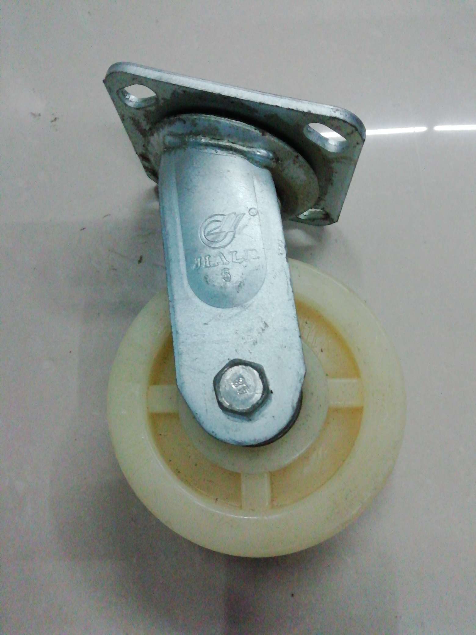 Jiale 5-inch heavy-duty white nylon casters Specification image