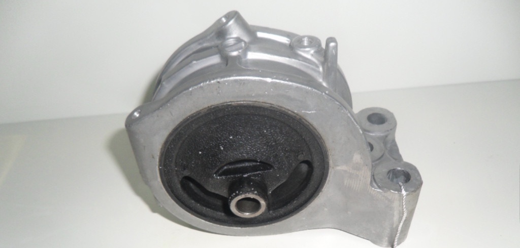 Engine bracket MR316993 is suitable for Mitsubishi Motors detail image 3