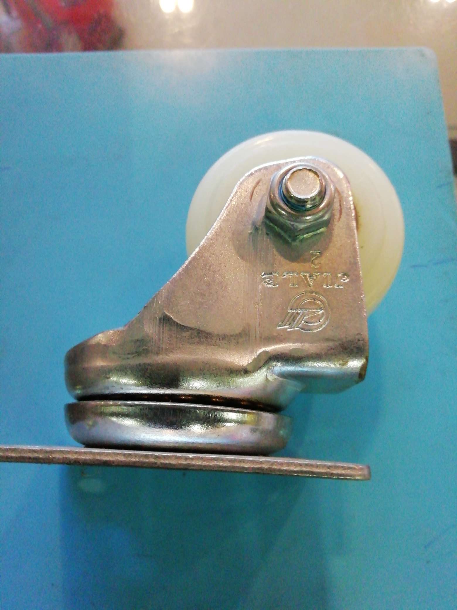 2-inch Jiale medium-sized nylon casters details Picture