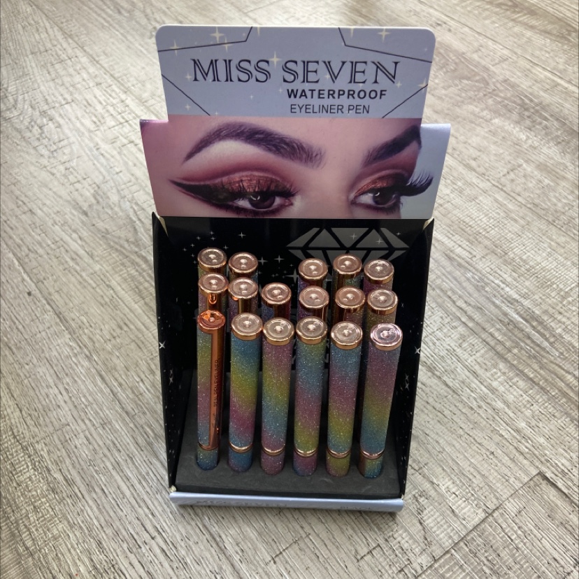 Star Eyeliner 1