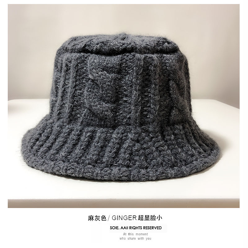 Autumn And Winter Korean Knitted Hat Female Twist Fisherman Hat Warm Woolen Hat Fashion Basin Hat Application Scenario