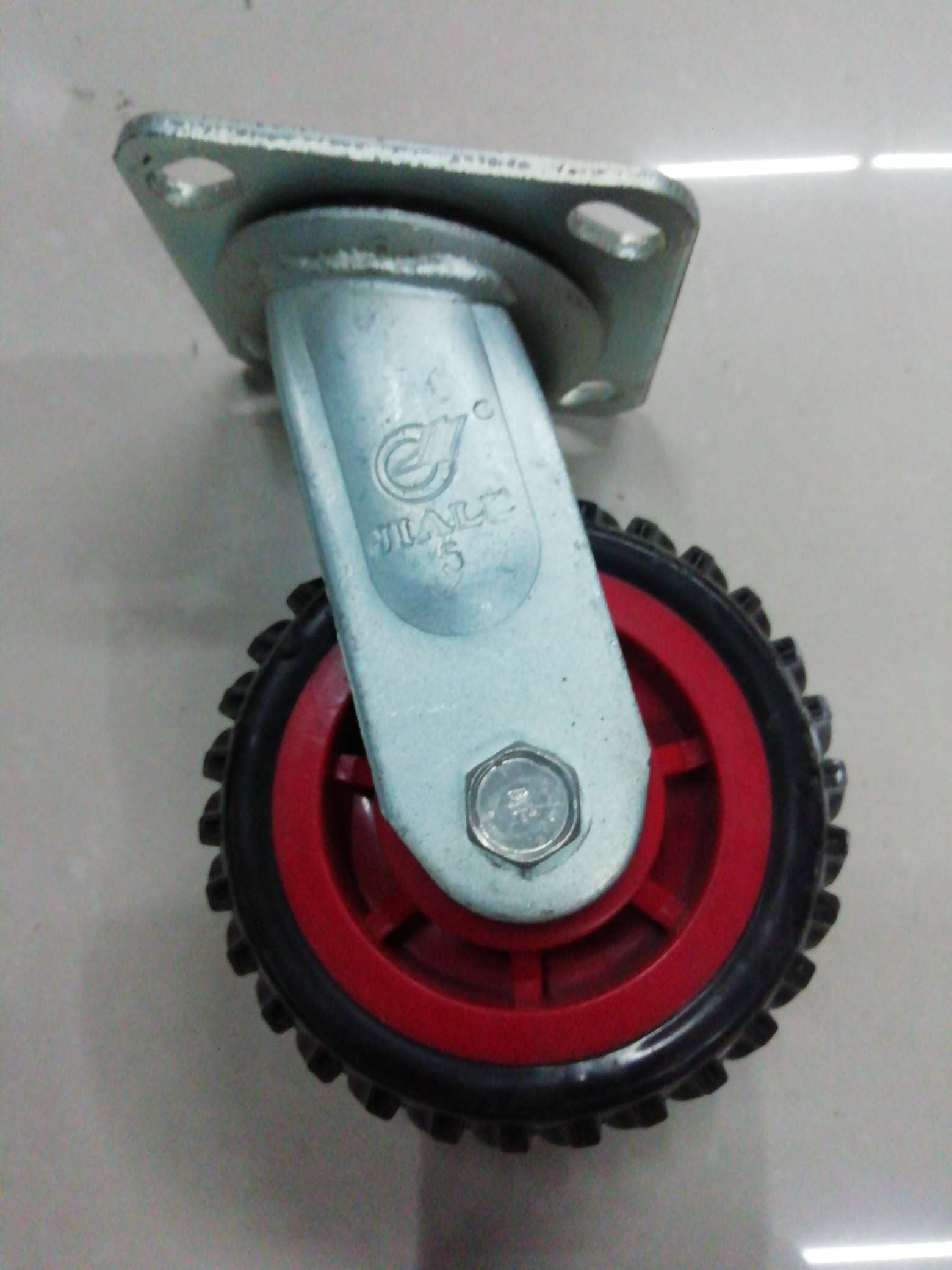 佳乐5寸重型高级人造胶峰火万向轮产品图