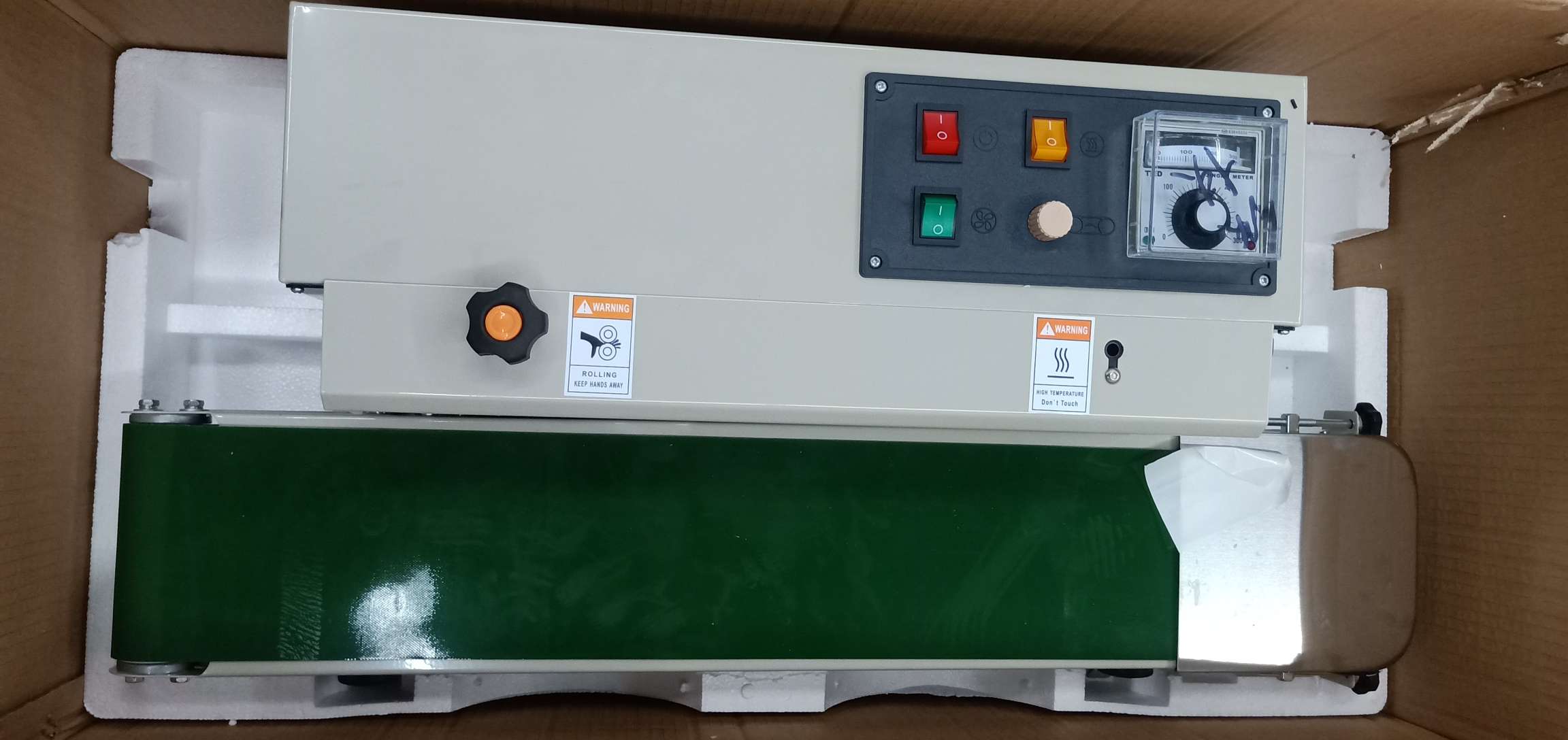 900 Vertical sealing machine detail image 4
