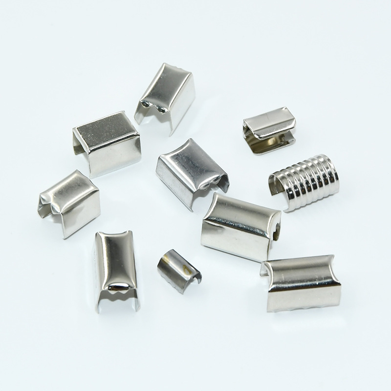 Factory direct supply of metal iron clip horse buckle tail clips in stock Application Scenario