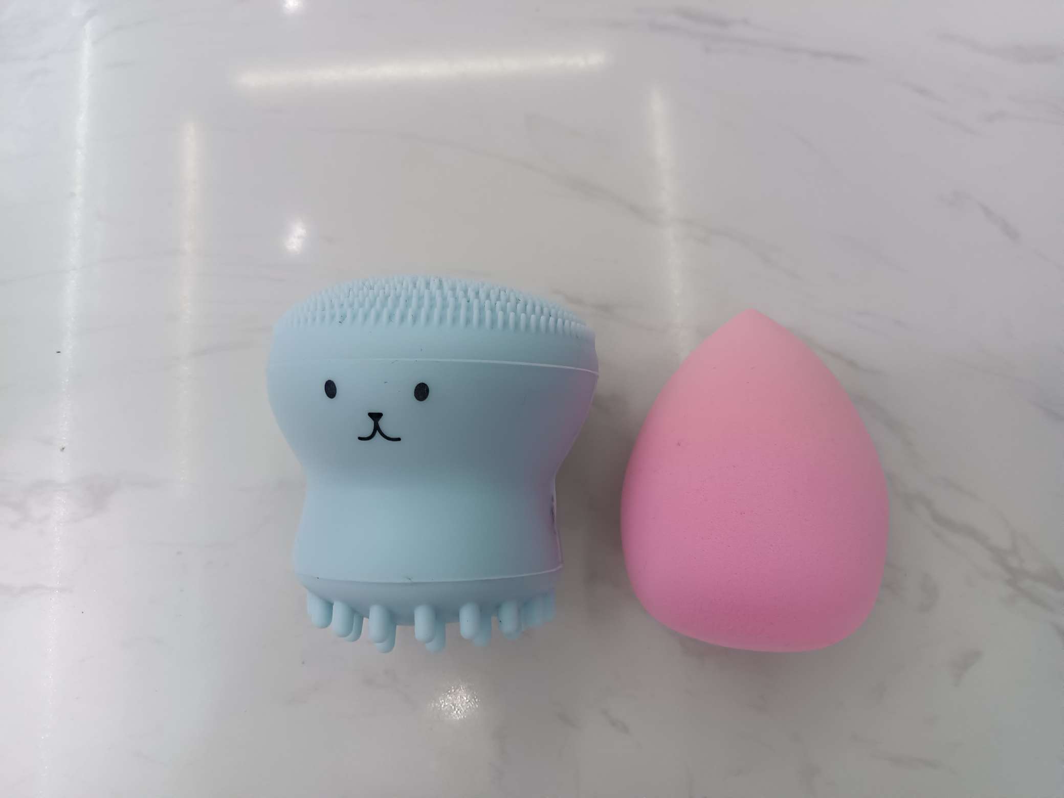 章鱼洗脸美妆清洁 小章鱼洗脸刷加美妆蛋组合细节图